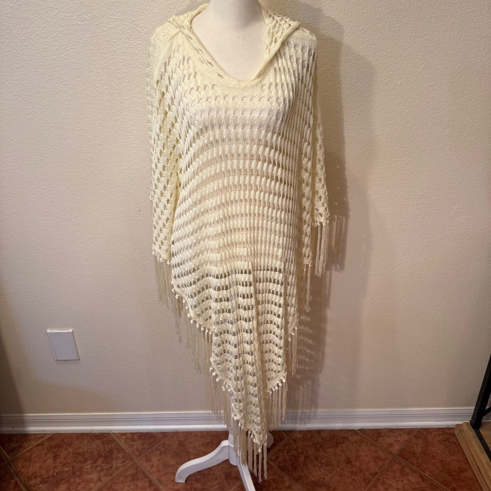 Boho Beachy Fringe Hooded Crochet Poncho Women OS Butter Yellow Knit - Picture 1 of 8